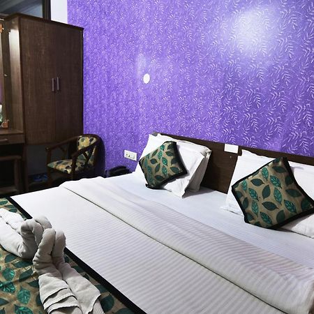 Hotel Holiday Comfort Αμριτσάρ Εξωτερικό φωτογραφία
