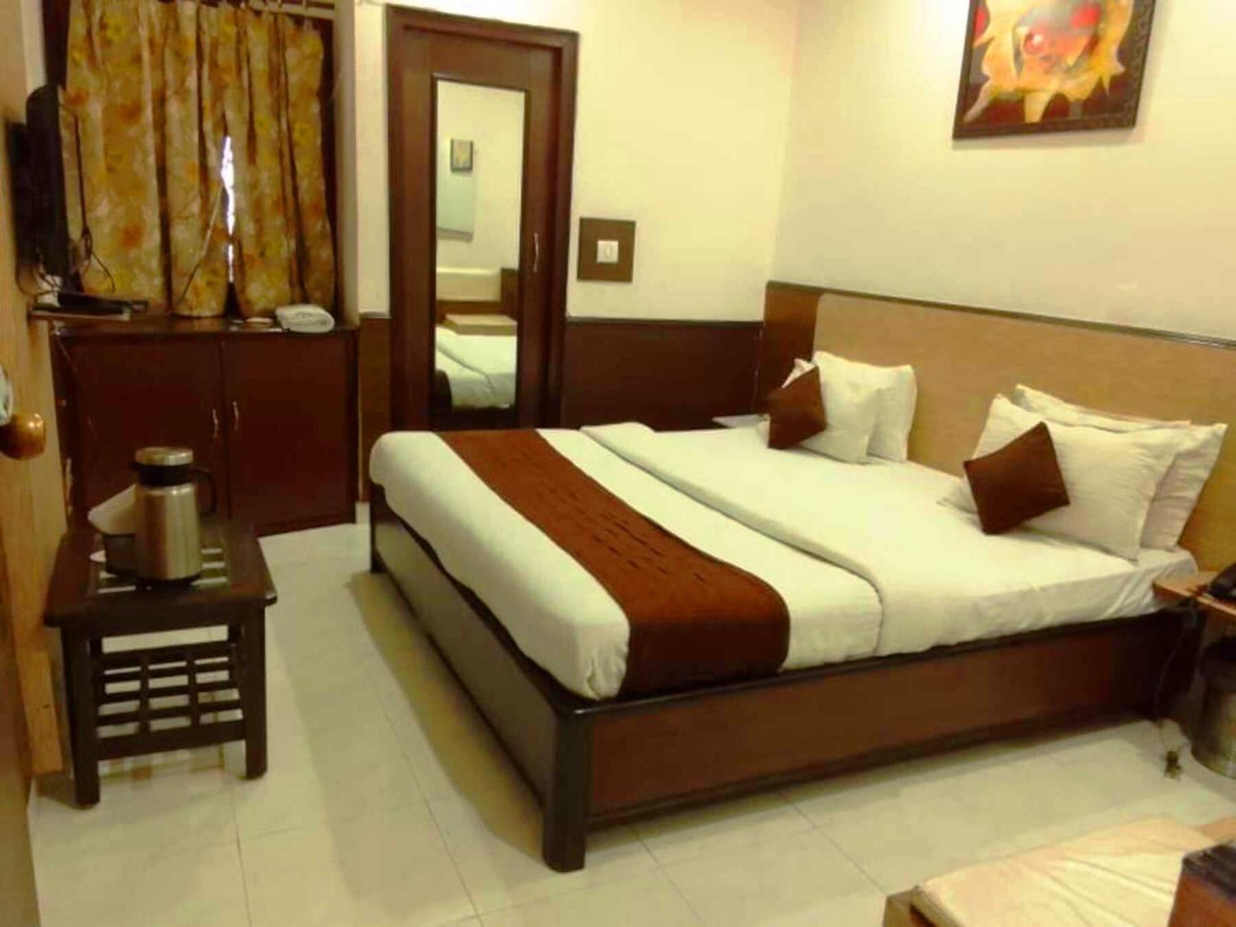 Hotel Holiday Comfort Αμριτσάρ Εξωτερικό φωτογραφία