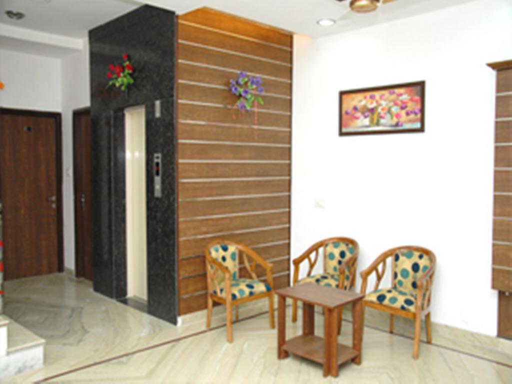 Hotel Holiday Comfort Αμριτσάρ Εξωτερικό φωτογραφία