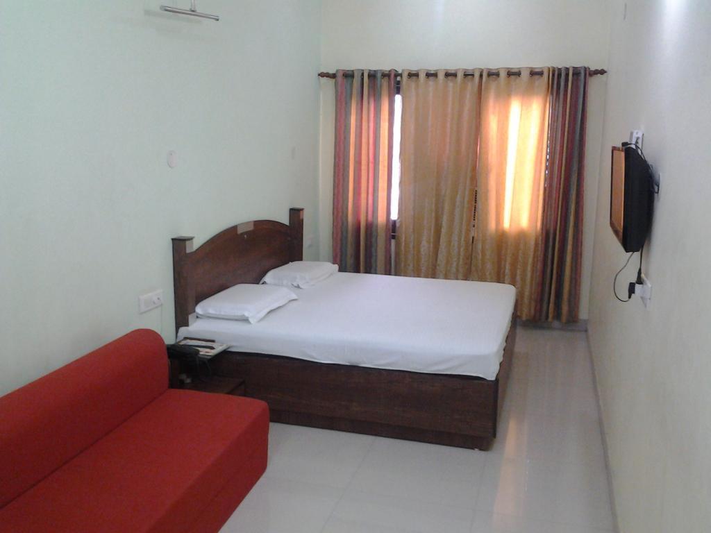 Hotel Holiday Comfort Αμριτσάρ Εξωτερικό φωτογραφία