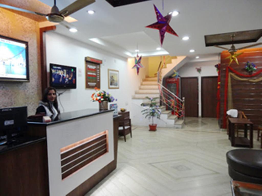 Hotel Holiday Comfort Αμριτσάρ Εξωτερικό φωτογραφία